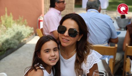  Fernanda Castillo y María Pía Almazán.