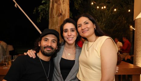  Efraín Barrera, Daniela Lavín y Liliana Gámez.