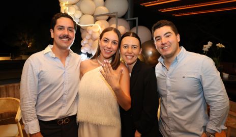  Josemi Muñiz, Andrea Villasana, Paulina y Emanuel Castillo.