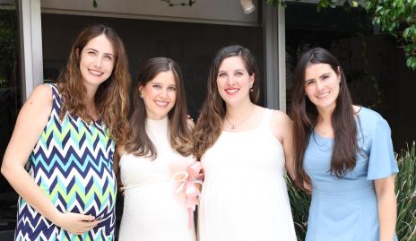  Elisa Buján, Araceli Palau, Ximena Villanueva y Paty Inurrigarro.