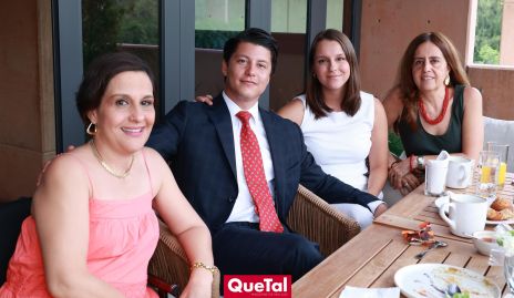  Alis, Santiago, María José y Laura Gómez.