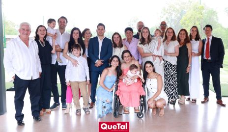  Familia Gómez Compean.