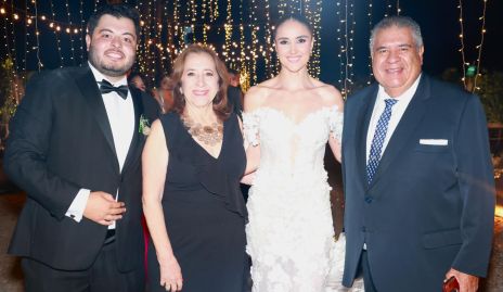  Gerardo Somohano, Alejandra Barrera, Paulina Cantú y Elías Torres.