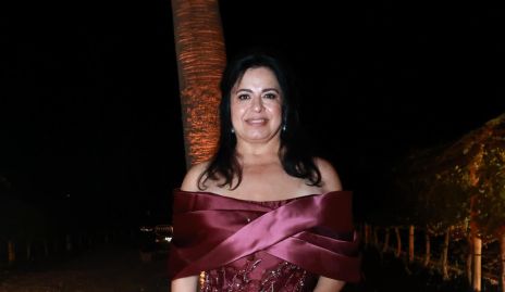   Flor Isela Martínez, mamá del novio.