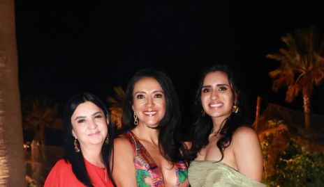   Nayeli Rodríguez, Patricia Veliz y Ana Patricia Calvo.