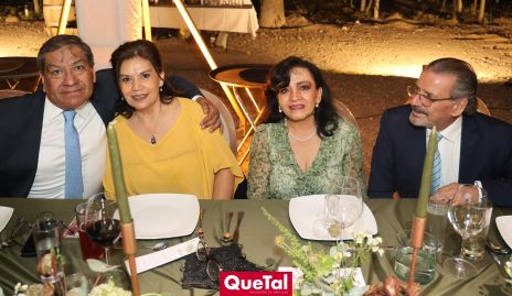  René Díaz, Martha Lucía de Díaz, Caty Hernández y José Somohano.