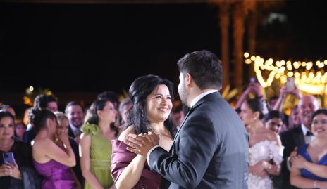  Rosa Isela Martínez con su hijo Gerardo Somohano.