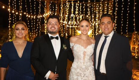  Lynette Cantú, Gerardo Somohano, Paulina Cantú y Ángel Lara.