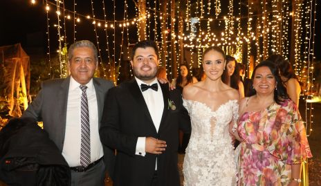  Gustavo Contreras, Gerardo Somohano, Paulina Cantú y Laura Contreras.