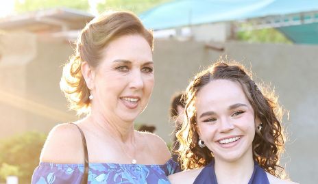  Ana Hunter y Josefina Valle.