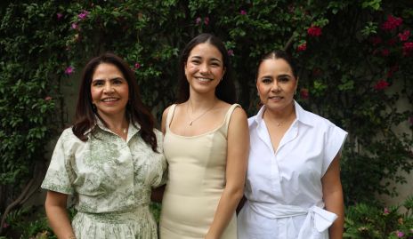  Ana Borunda, Daniela Borunda y Laura Acosta.