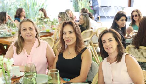  Montserrat Gutiérrez, Lorena Herrera y Alejandra Ávila.