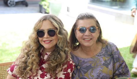  Gaby Serment e Hilda Rodríguez.