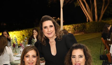  Carmina Reynoso, Marisol Hernández y Beatriz Canseco.