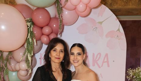  Mari Carmen López y Bárbara González.
