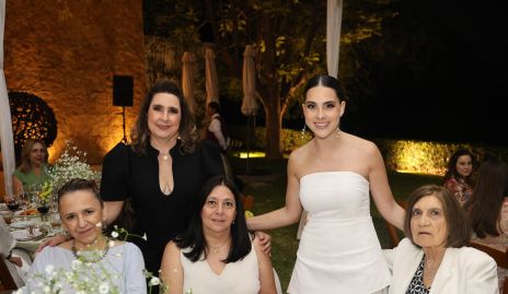  Marisol Hernández, Bárbara González, Yolanda Gocher, Pilar Fernández y Margarita Hernández.