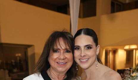  Martha Hernández y Bárbara González.