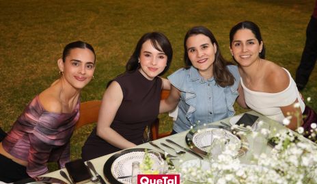  Mariana Marín, Camila Duque, Sofía Torre y Daniela González.