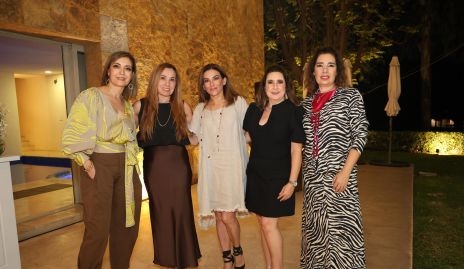  Carmina Reynoso, Grace Alcalde, Fabiola Valdés, Marisol Hernández y Beatriz Canseco.