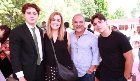  Isra López, Gaby Hernández, Sergio Rivera y Demetrio Rivera.
