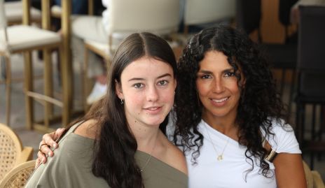   Marina Ramírez y Lía Araya.