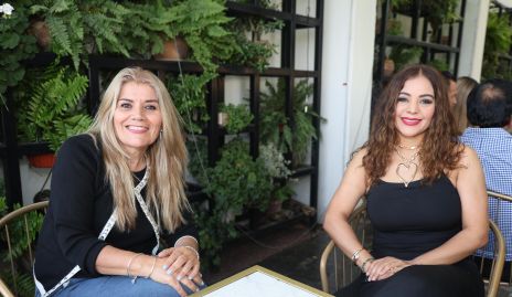  Miriam Sambrano y Elizabeth.
