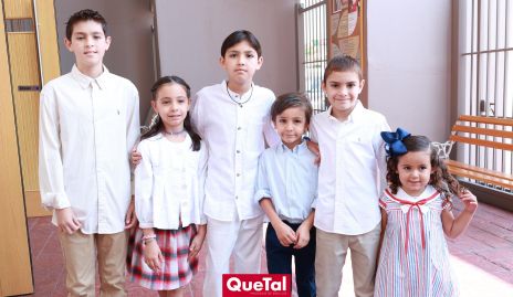  Sebastián, Catalina, Fernando, Pablo, Rodrigo y Camila.