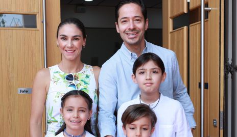  Gabriela Valdes, Juan Pablo Roso, Pablo y Catalina Roso con Fernando.
