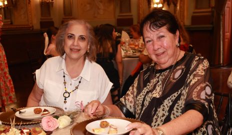  Susana Gaviño y Martha de Mendizábal.