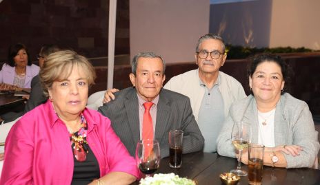  Yolanda Aguilar, Efrén López, Rebeca Pérez y Enrique Ortiz.