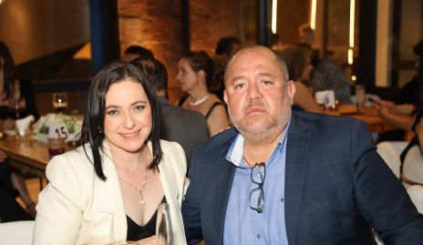  Teresa y Marco Martínez.