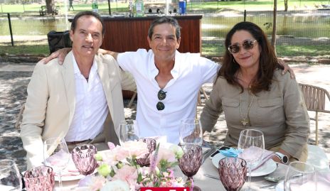  Arturo González, Sergio Espínolo y Adriana López.