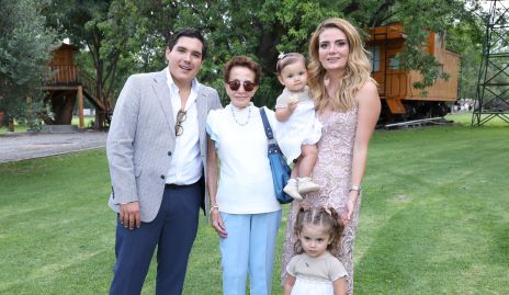  Jorge Sthal, Ana Rodríguez de Palacios, Marietta Sthal, María Lorca y Joaquina Sthal.