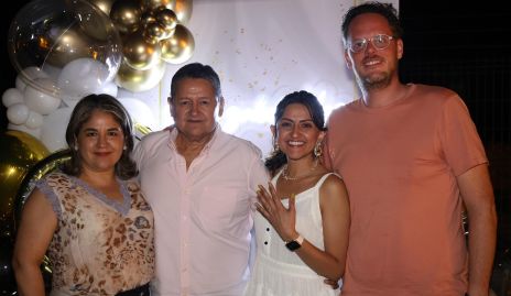  Erika Castillo, Eduardo Martínez, Ruth Martínez y Rodrigo Ruiz.