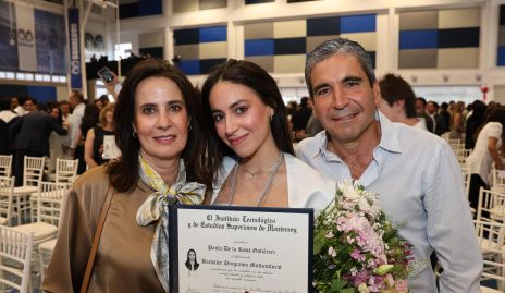  Ana Paula Gutiérrez, Paula y Martín de la Rosa.
