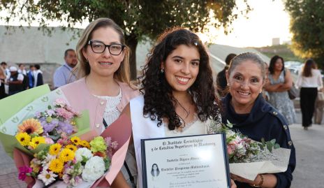  Yuli Morales, Isabella Algara y Mari Morales.
