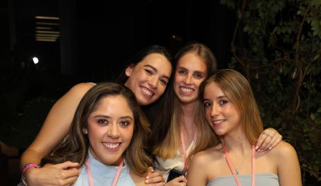  Ximena Herrera, Ana Paula Martínez, María José Gutiérrez y Camila Ocejo.