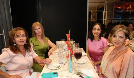  Ivonne Hernández, Hilda Castillo, Paola Zamarrón y Chepina Urteaga.