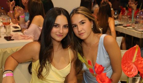  Andrea González y Natalia Díaz.