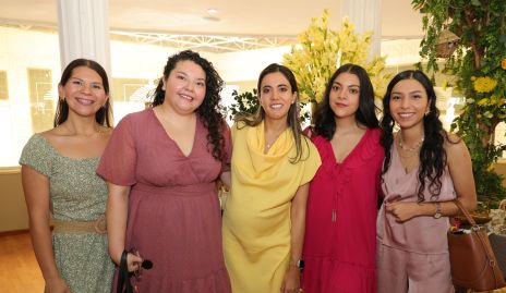  Diana González, Paola Arriaga, Oly Abud, Isabel Zamora y Cristina Morales.