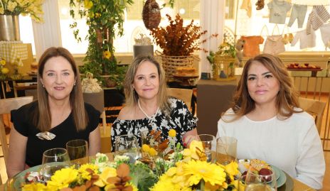  Lourdes Gutiérrez, Ingrid Pérez y Amira Baltazar.