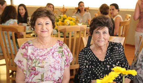  Blanca y Ana María Dip.