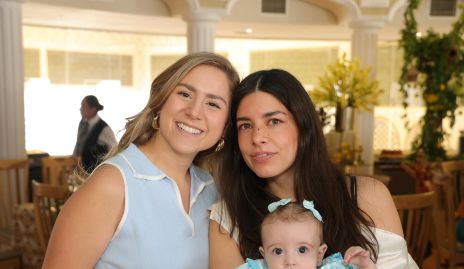  Camila Fernández, Ana Lucía Díaz y Melina Chávez.