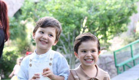 Nicolás y Mateo.