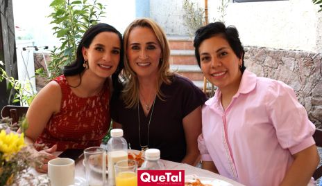  Lourdes Lamas, Gaby Torre y Ana Isa Padrón.