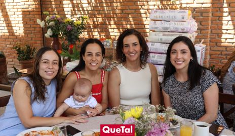  Fernanda Torres, Ana Isa Torres, Maite Torres y Fernanda López.