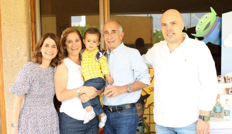  Mónica Leal, Mónica Medlich, Juan José, José Medlich y Germán Sotomayor.