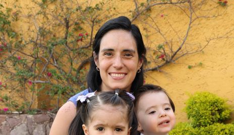  Marcela Rodríguez, Ana Julia y Gabriel Zumaya.