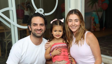  Alan Kasis, Luisa Guerra y Cristianne Enguel.