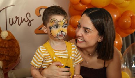  Gabriela Díaz Infante con su hijo Santiago Salgado.